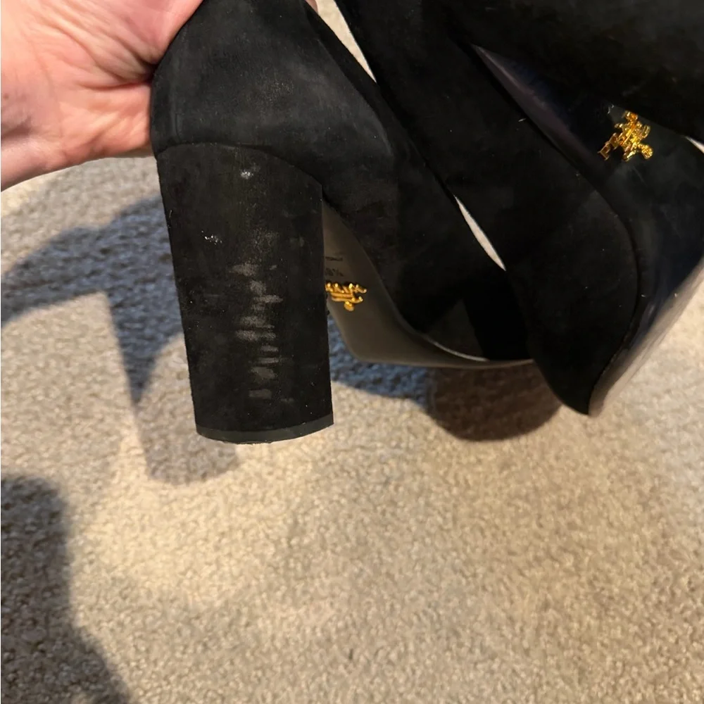 Prada Women's Classic Black Heels - Picture 7 of 10